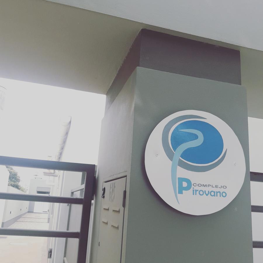 Complejo Pirovano Apartment